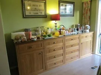 Gumtree Lodge Bed & Breakfast Christchurch